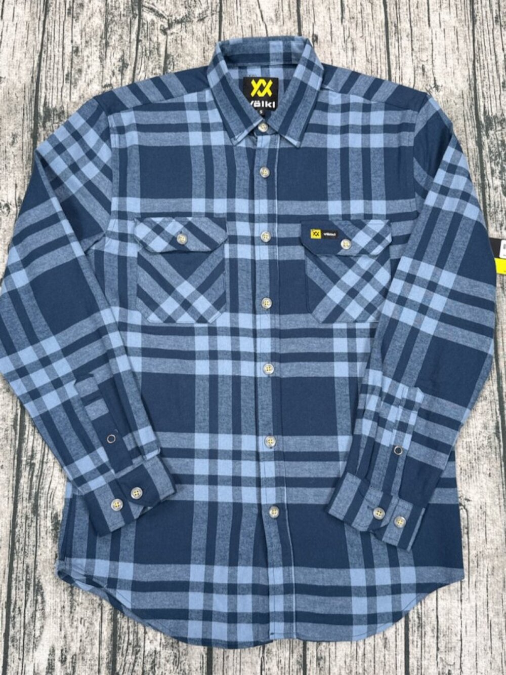 Völkl Men's Flannel Shirt Navy Plaid Small Button-Front New With Tags